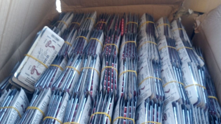 Митничари задържаха