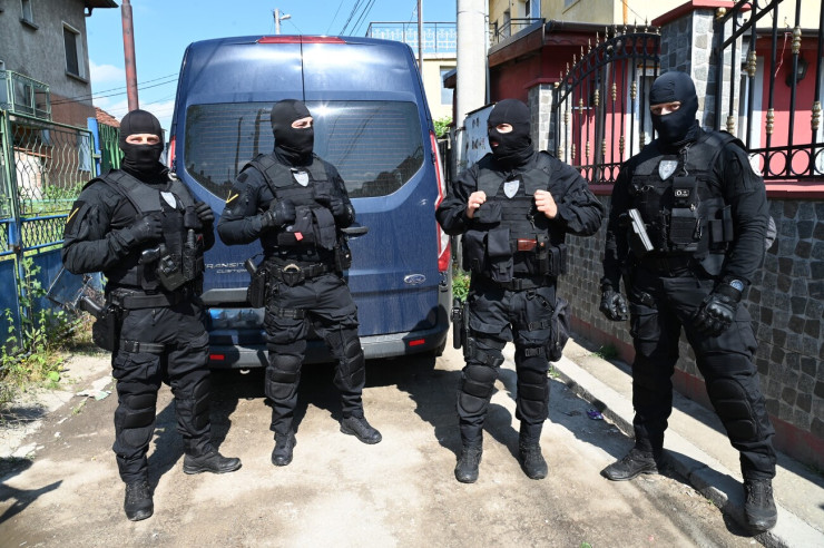 Задържаните дилъри